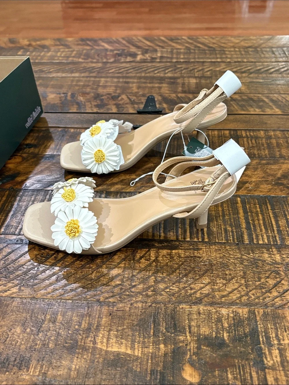 wild fable Beige Floral Ankle-Strap Heeled Sandals